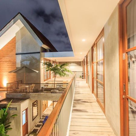 The Jero 18 Kuta Guest House Buitenkant foto
