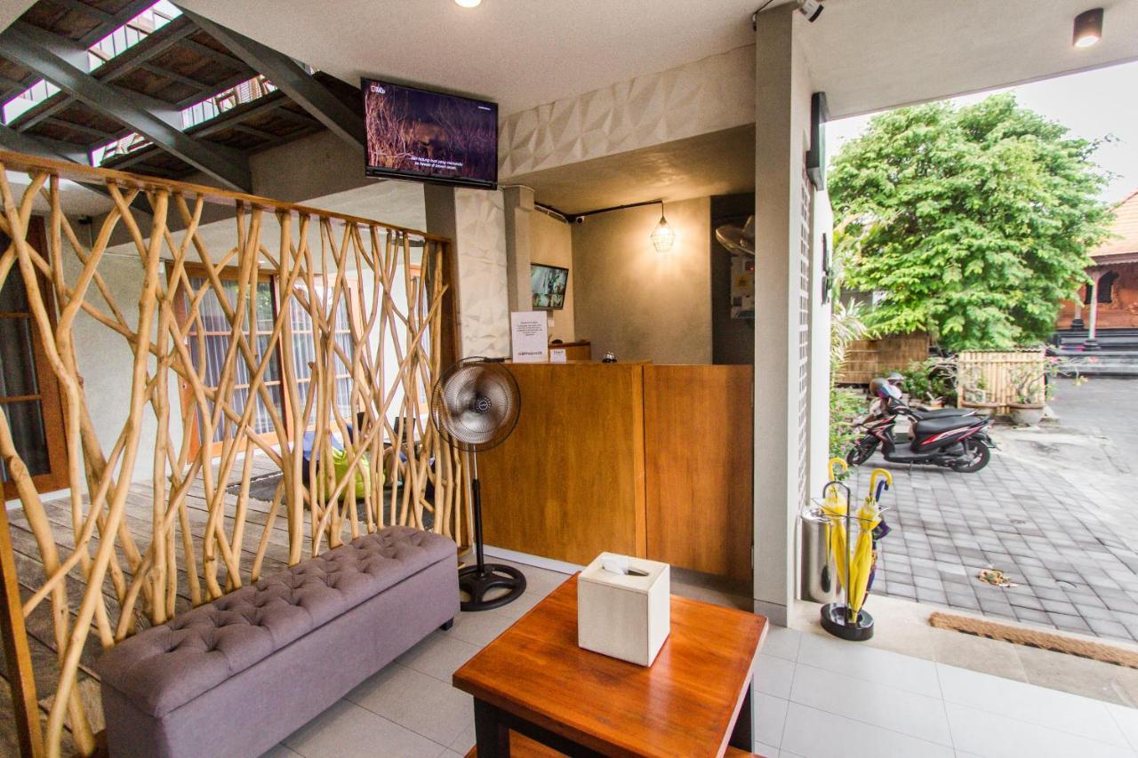 The Jero 18 Kuta Guest House Buitenkant foto